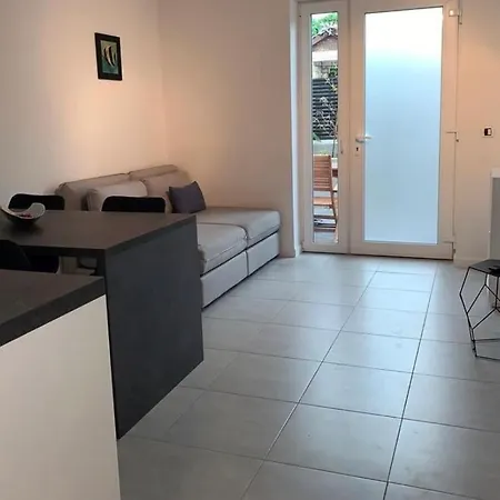 Artemus Karliva * Izola