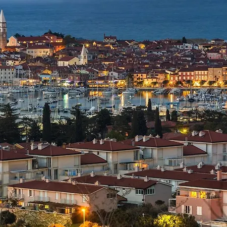 Artemus Karliva * Izola