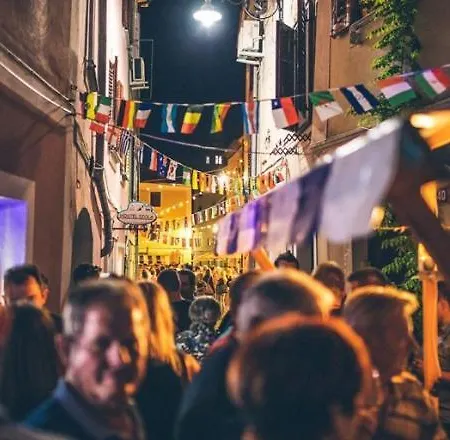 Artemus Karliva * Izola