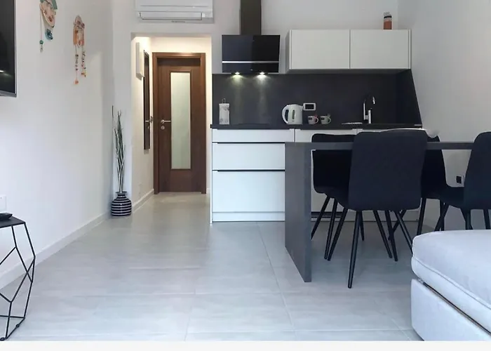 Artemus Karliva Izola