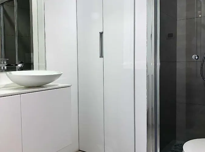 アパート Artemus Karliva *